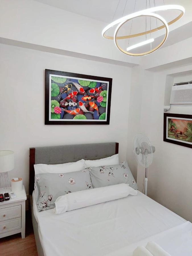 Infina Towers Project 4 Aurora Boulevard Quezon City Манила Экстерьер фото