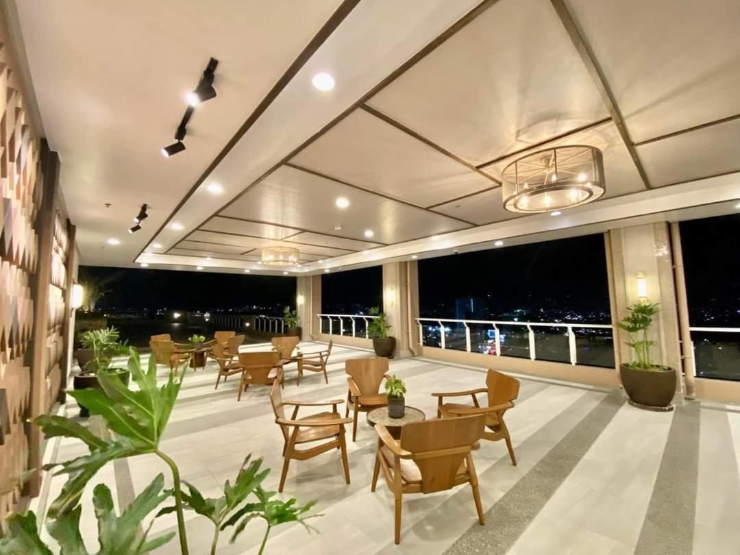 Infina Towers Project 4 Aurora Boulevard Quezon City Манила Экстерьер фото